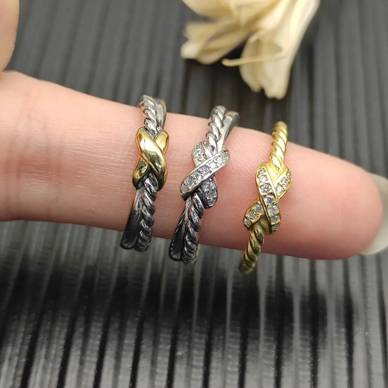 Gold White Twisted Rope Band Pavé-Set Diamonds Ring 5