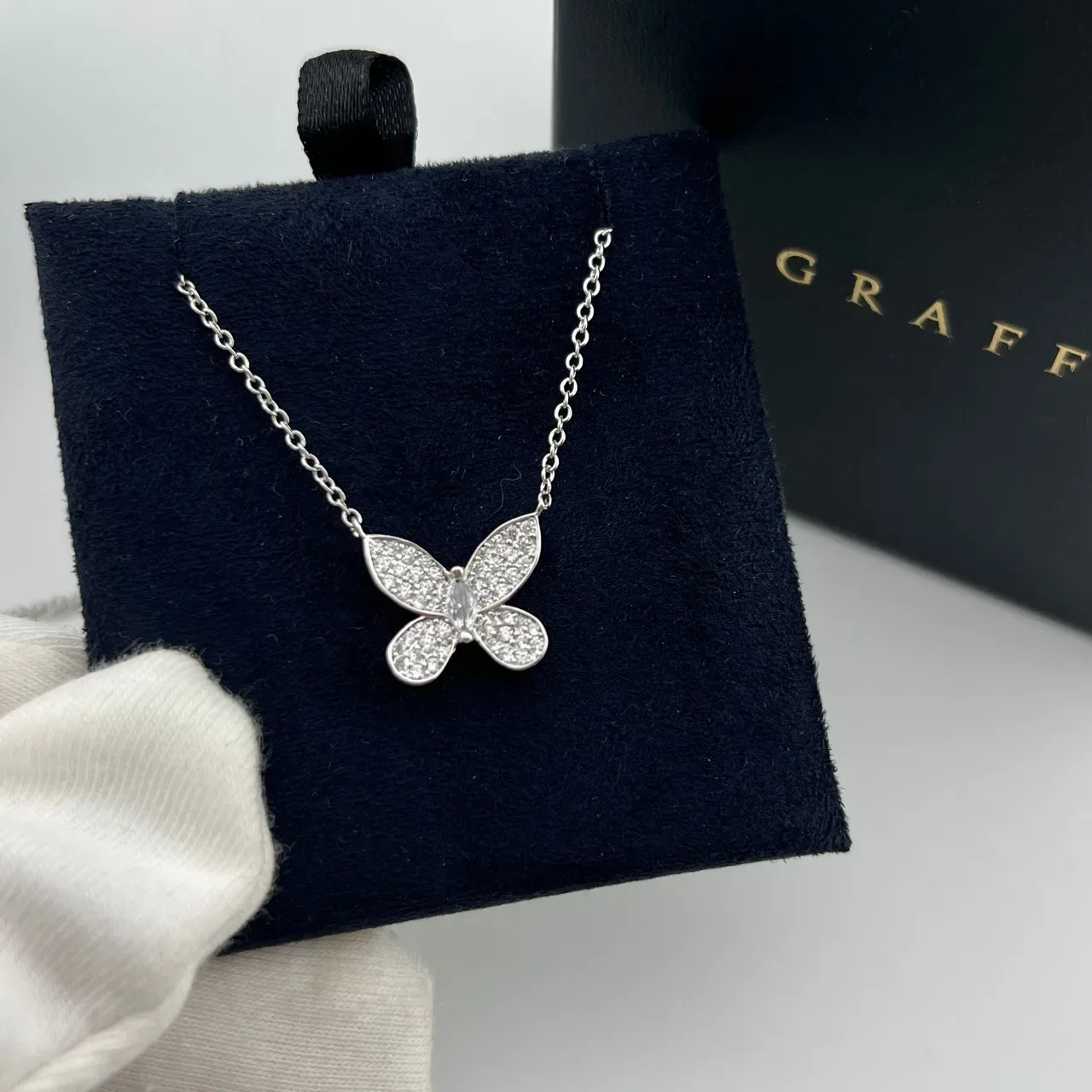 Graff Butterfly Pavé Diamond Marquise Center Necklace 3