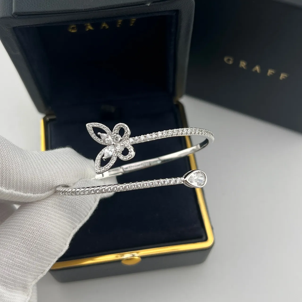 Graff Floral Pavé Bangle Bracelet 5