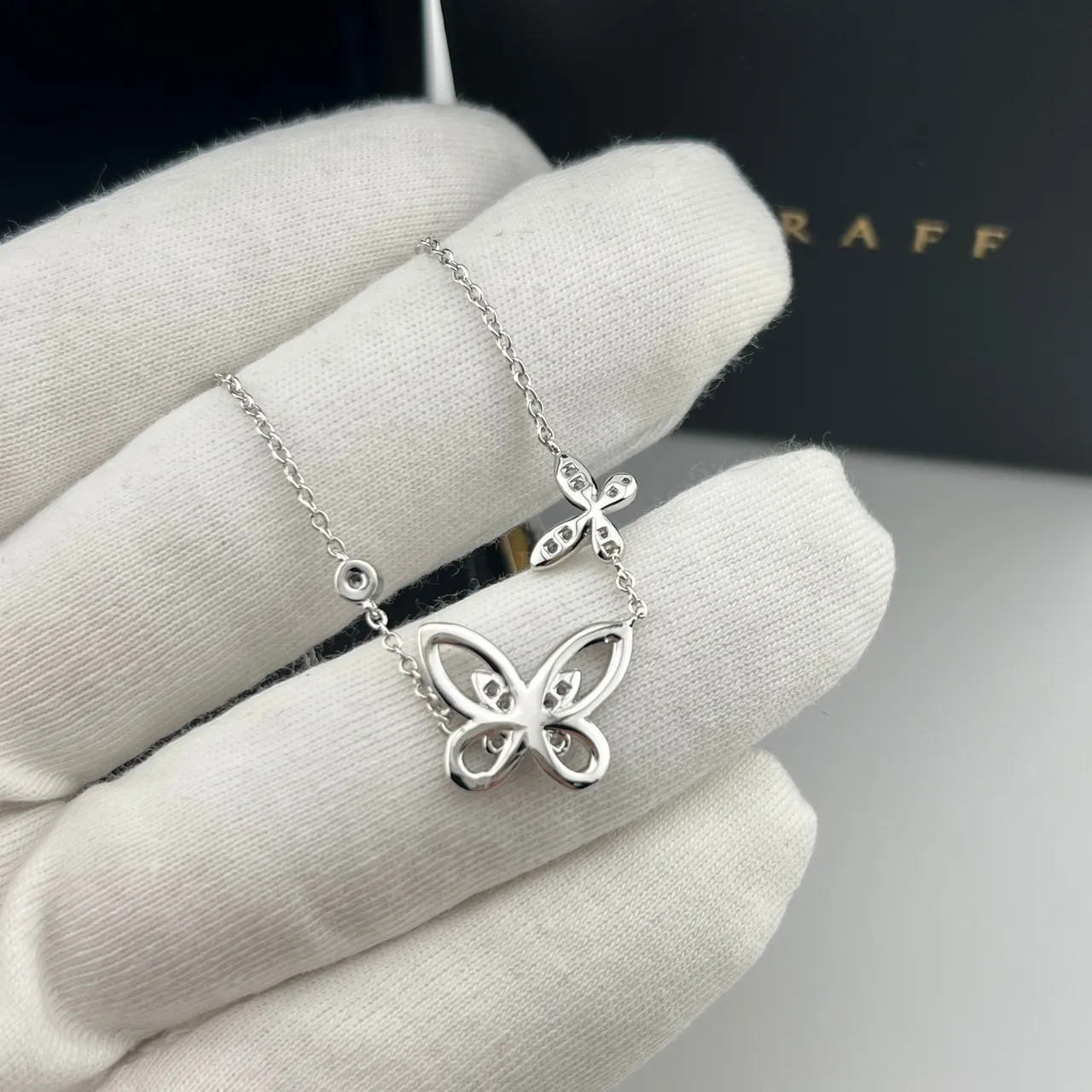 Graff Pavé Diamond Butterfly Motif Necklace 3