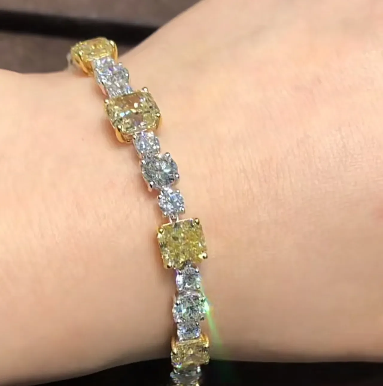 Graff Silver Yellow Tennis-Style Alternating Square And Round Stones Bracelet 3