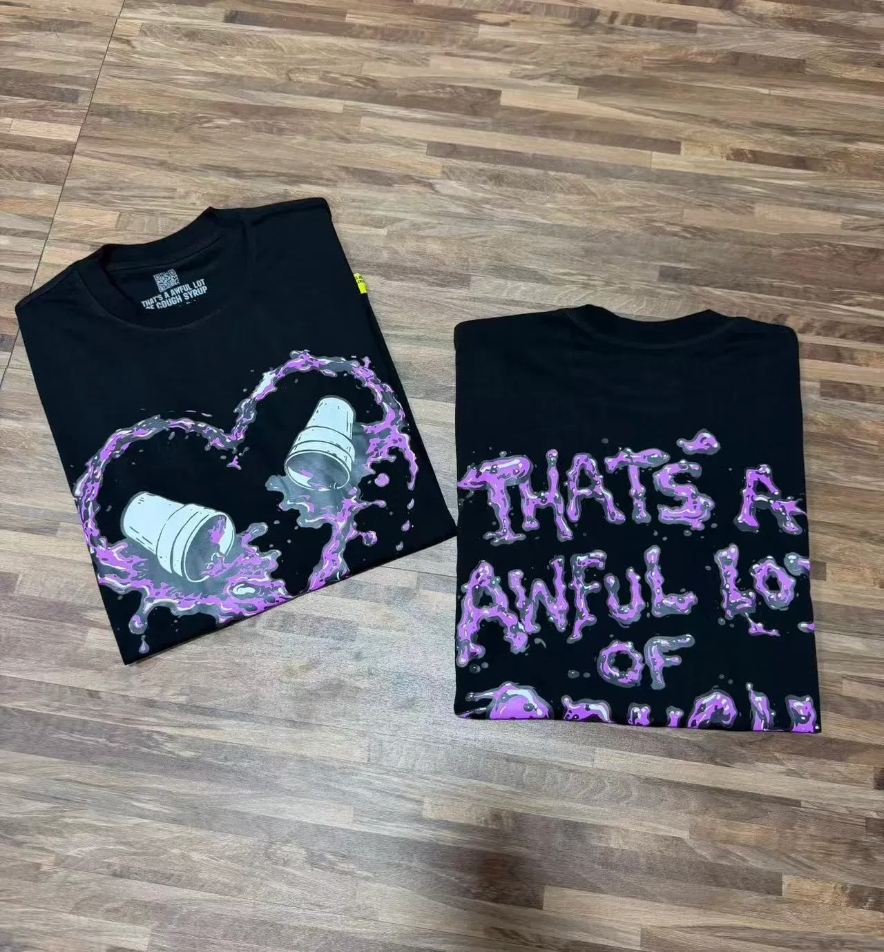 Graphic-Print Heart Liquid Splash T-Shirt 9