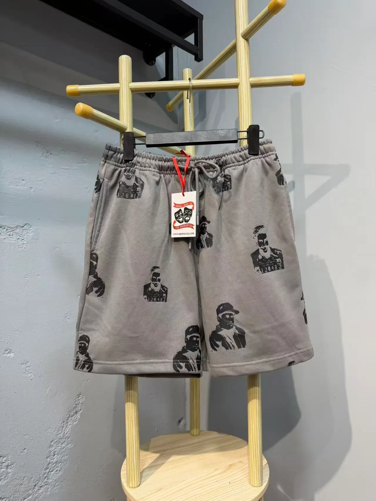 Gray All-Over Print Elastic-Waist Drawstring Shorts 2
