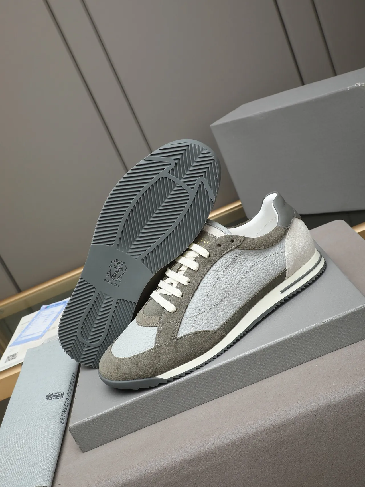 Gray and Off-White Mixed-Material Retro Runner Sneaker 4