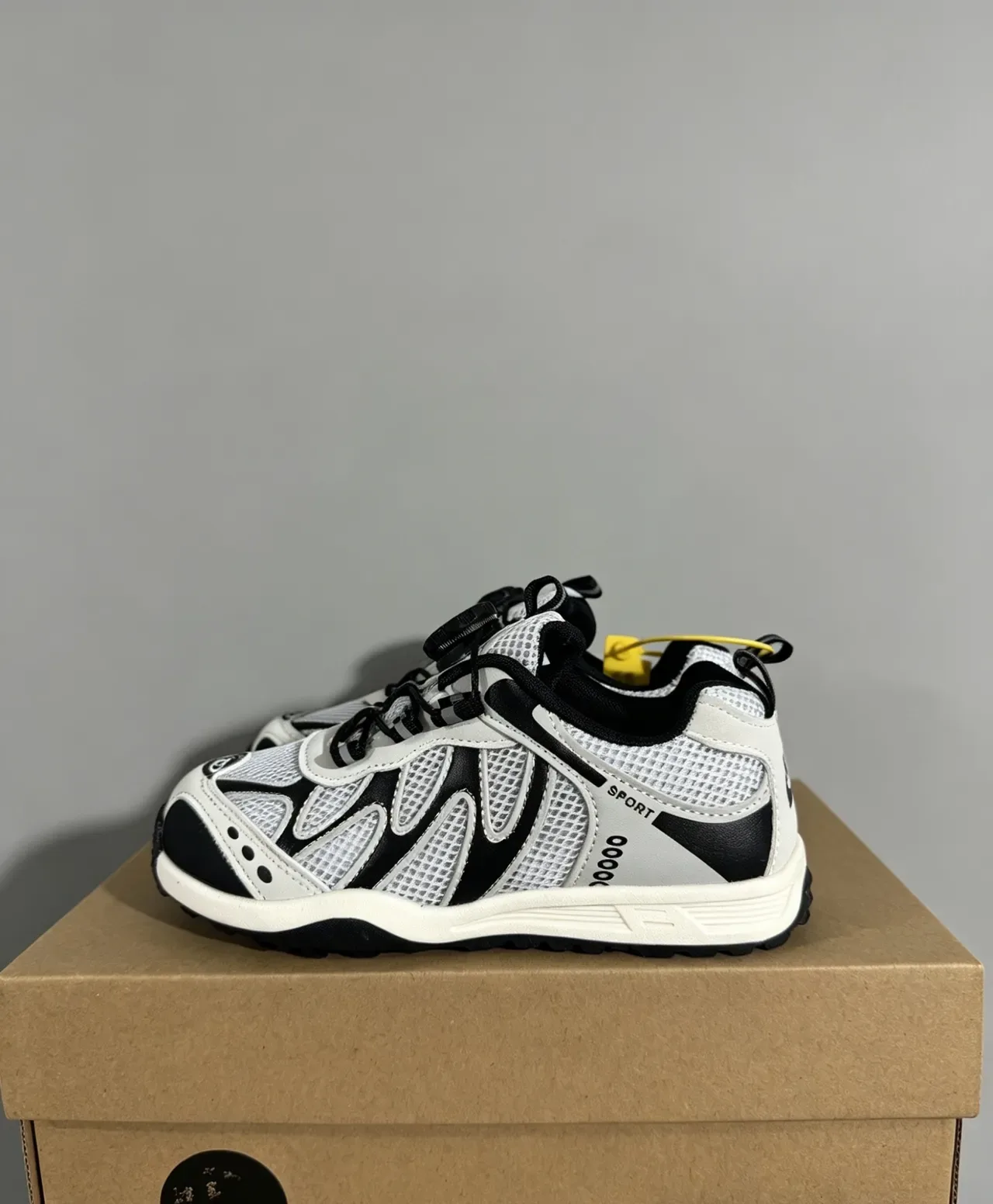 Gray Navy BOA Dial Closure Wave-Pattern Synthetic Overlays Sneakers 21