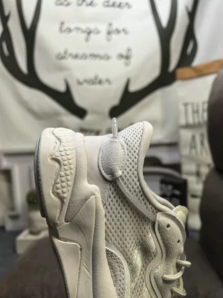 Gray Wave-Overlay Chunky Sneakers 2