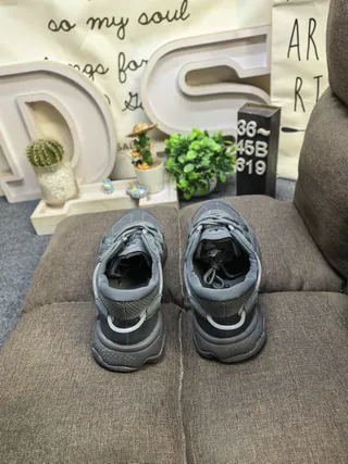 Gray Wave-Overlay Chunky Sneakers 16