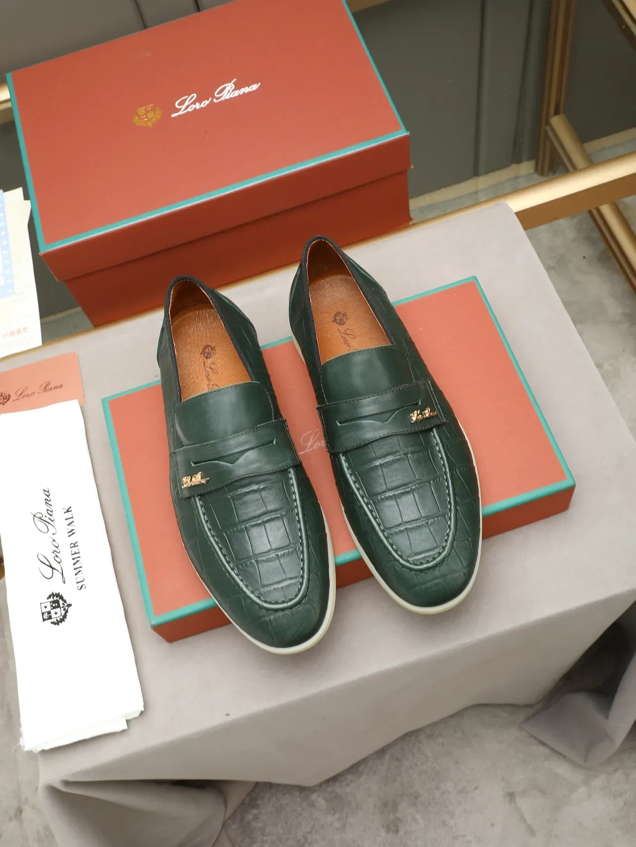 Green Beige Croc-Embossed Leather Metal Logo Plaque Strap Loafer 3