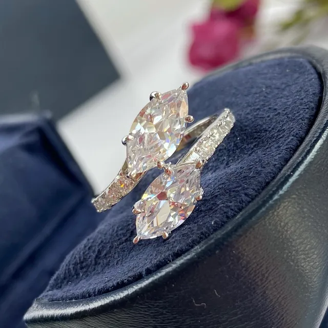 Harry Winston Crossover Double Marquise Diamond Ring 4