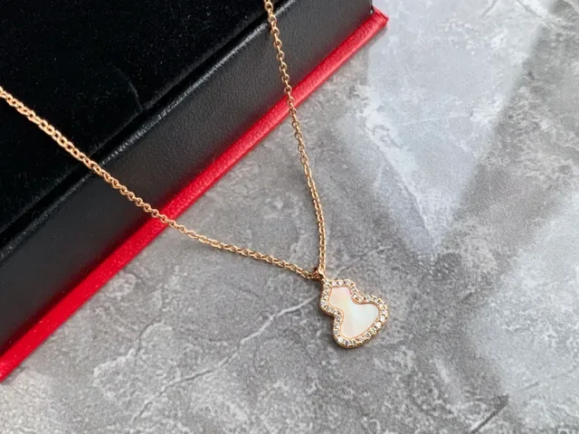 Heart-Shaped Mother-of-Pearl and Pavé Stone Pendant Necklace 6