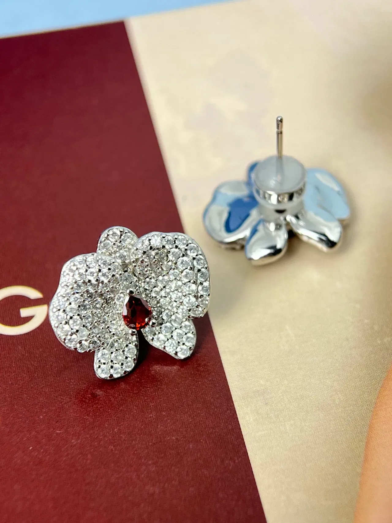 HEFANG Silver Red Floral-Shaped Pavé-Set Earrings 6