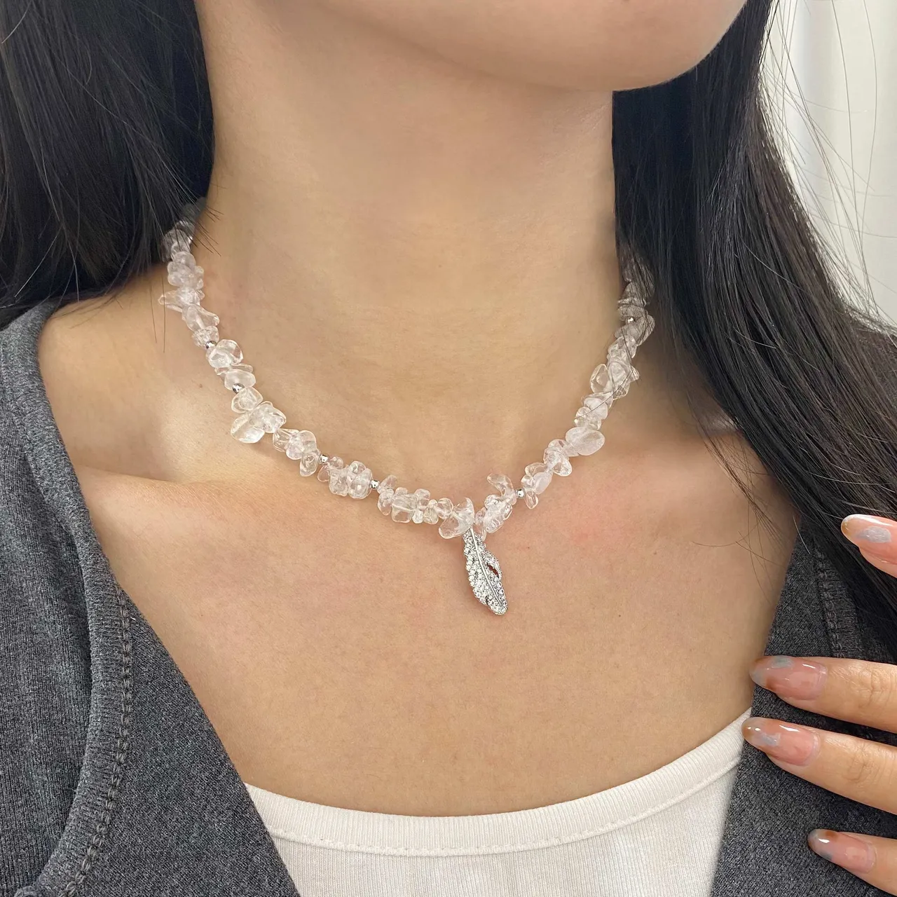 HEFANG Transparent Silver Chip-Bead Quartz Pavé Feather Pendant Necklace 2