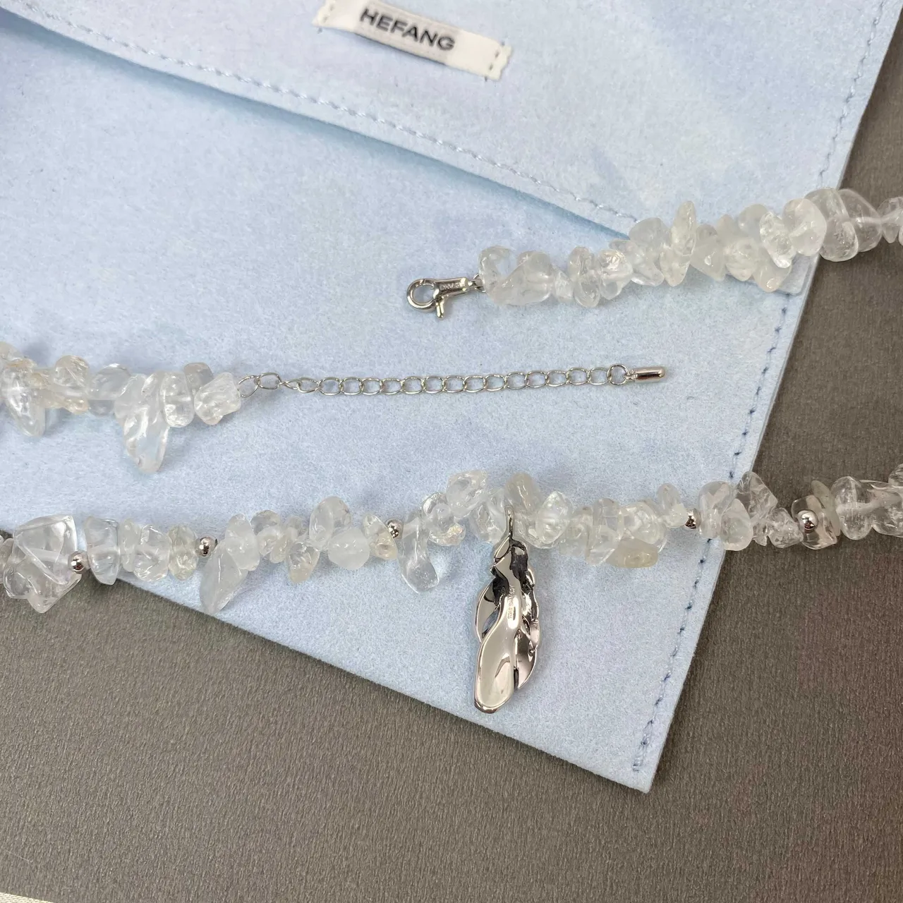 HEFANG Transparent Silver Chip-Bead Quartz Pavé Feather Pendant Necklace 6