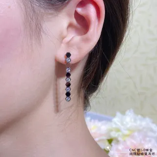Hexagonal Link Alternating Black and Crystal Linear Dangle Earrings