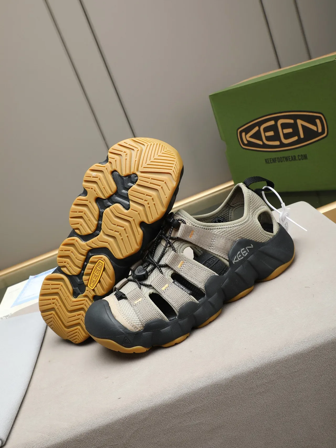 KEEN Beige Black Multi-Strap Waterproof Casual Sandals 4