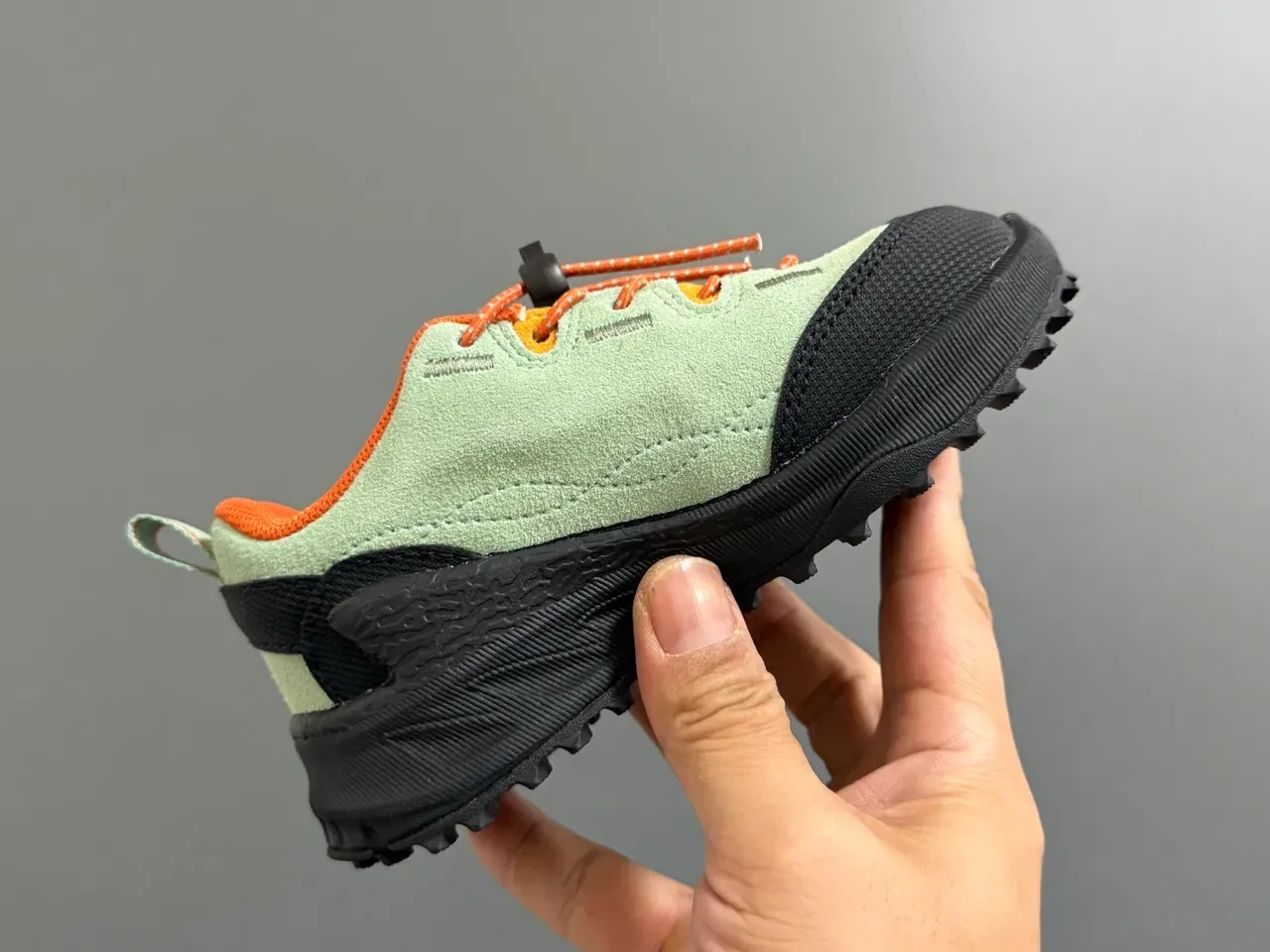 KEEN Green Beige Chunky Sole Mixed-Material Upper Lifestyle Sneakers 24