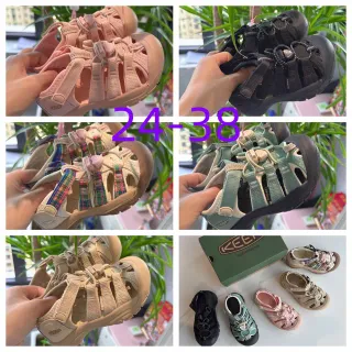 Keen Newport Rose Beige Lanières Ajustables Boucles et Crochets Garde-Doigt en Caoutchouc Sandales Casuales