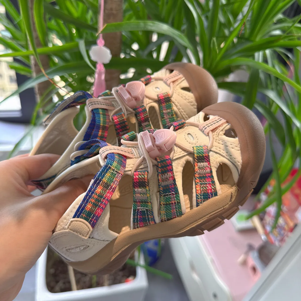 Keen Newport Rose Beige Lanières Ajustables Boucles et Crochets Garde-Doigt en Caoutchouc Sandales Casuales 5