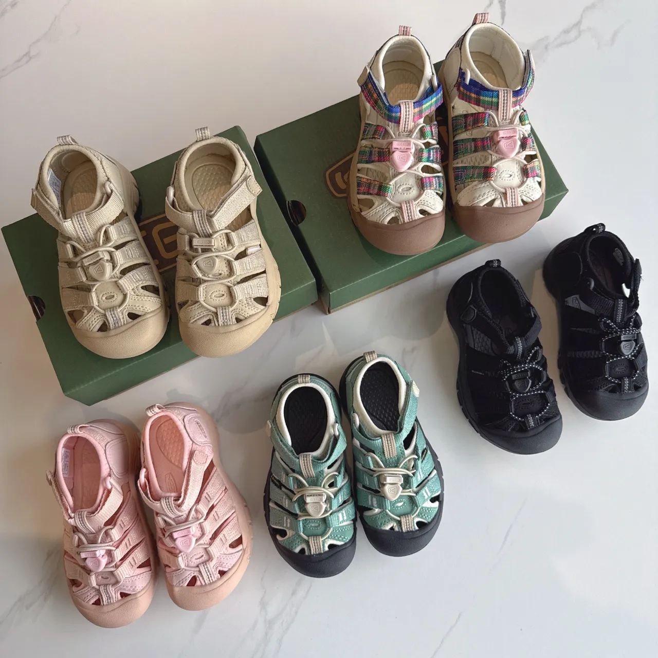 Keen Newport Rose Beige Lanières Ajustables Boucles et Crochets Garde-Doigt en Caoutchouc Sandales Casuales 8