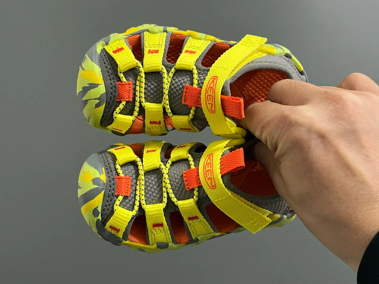 KEEN Yellow Multicolor Multi-Strap Hook-and-Loop Closure Casual Sandals 15