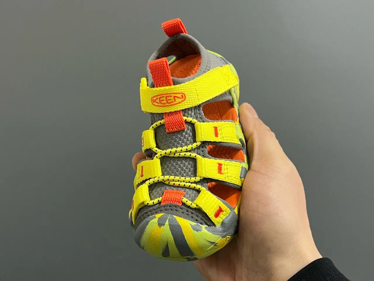 KEEN Yellow Multicolor Multi-Strap Hook-and-Loop Closure Casual Sandals 17