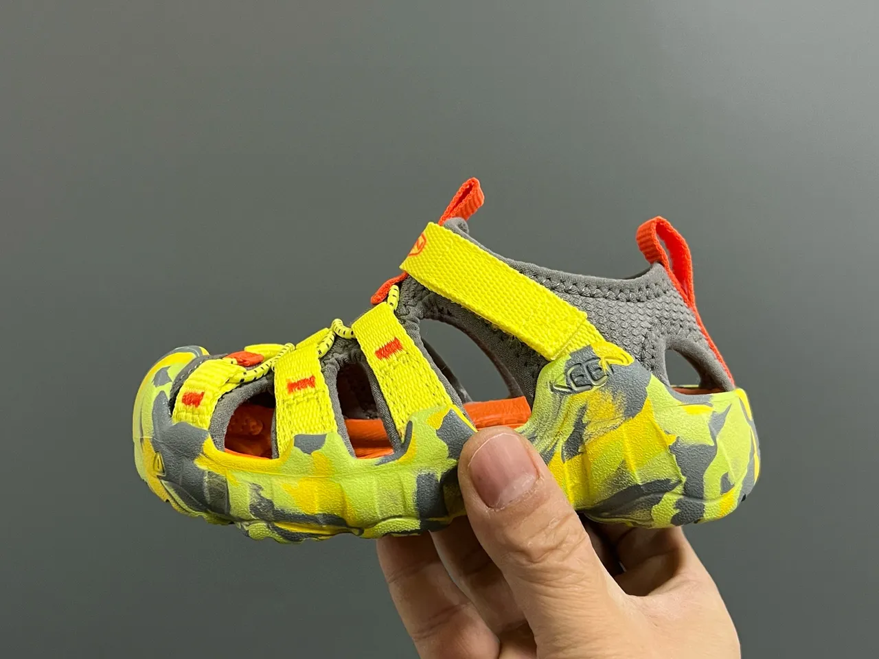 KEEN Yellow Multicolor Multi-Strap Hook-and-Loop Closure Casual Sandals 20