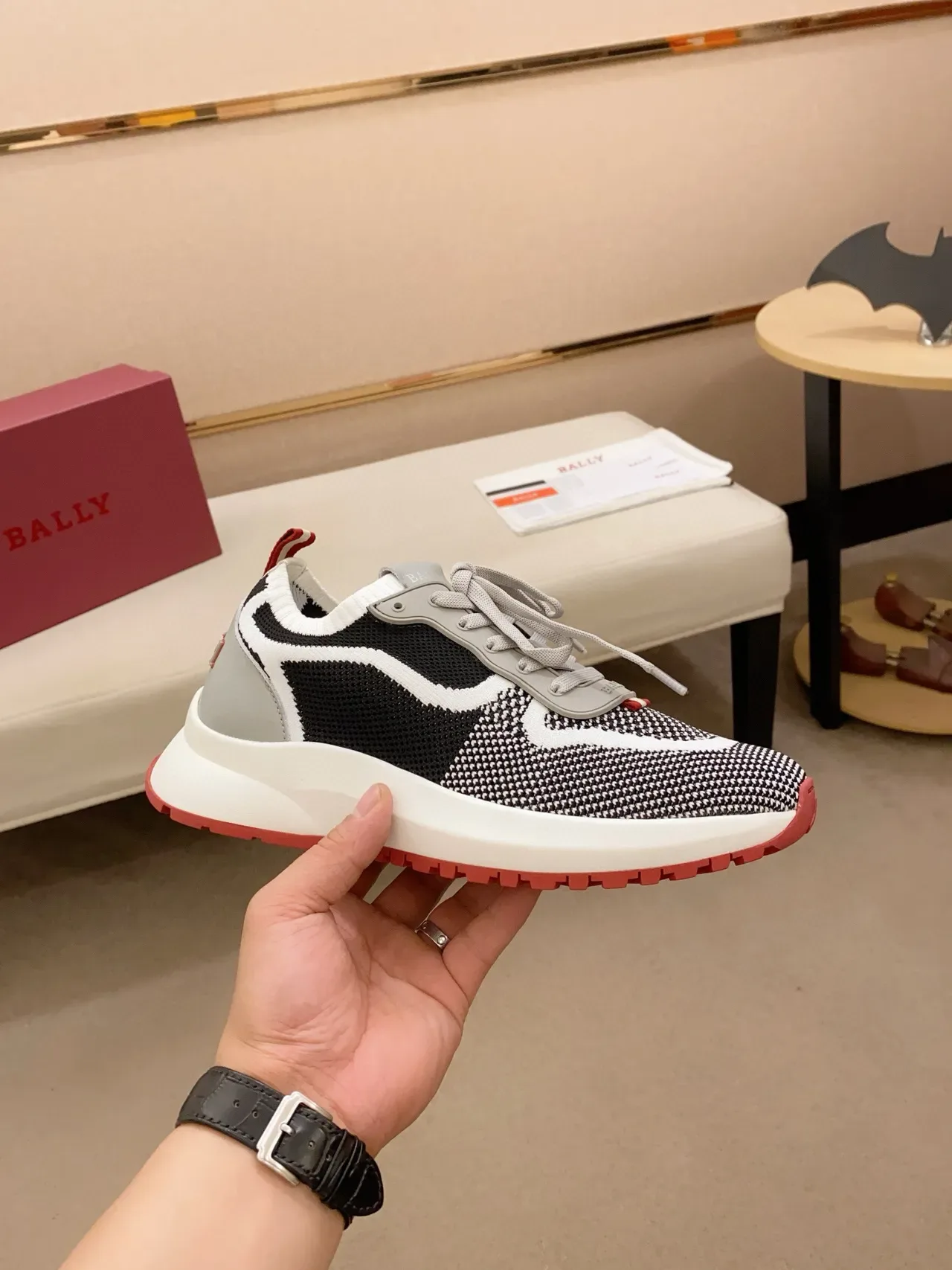 Knit Houndstooth Panelled Lifestyle Sneaker 4