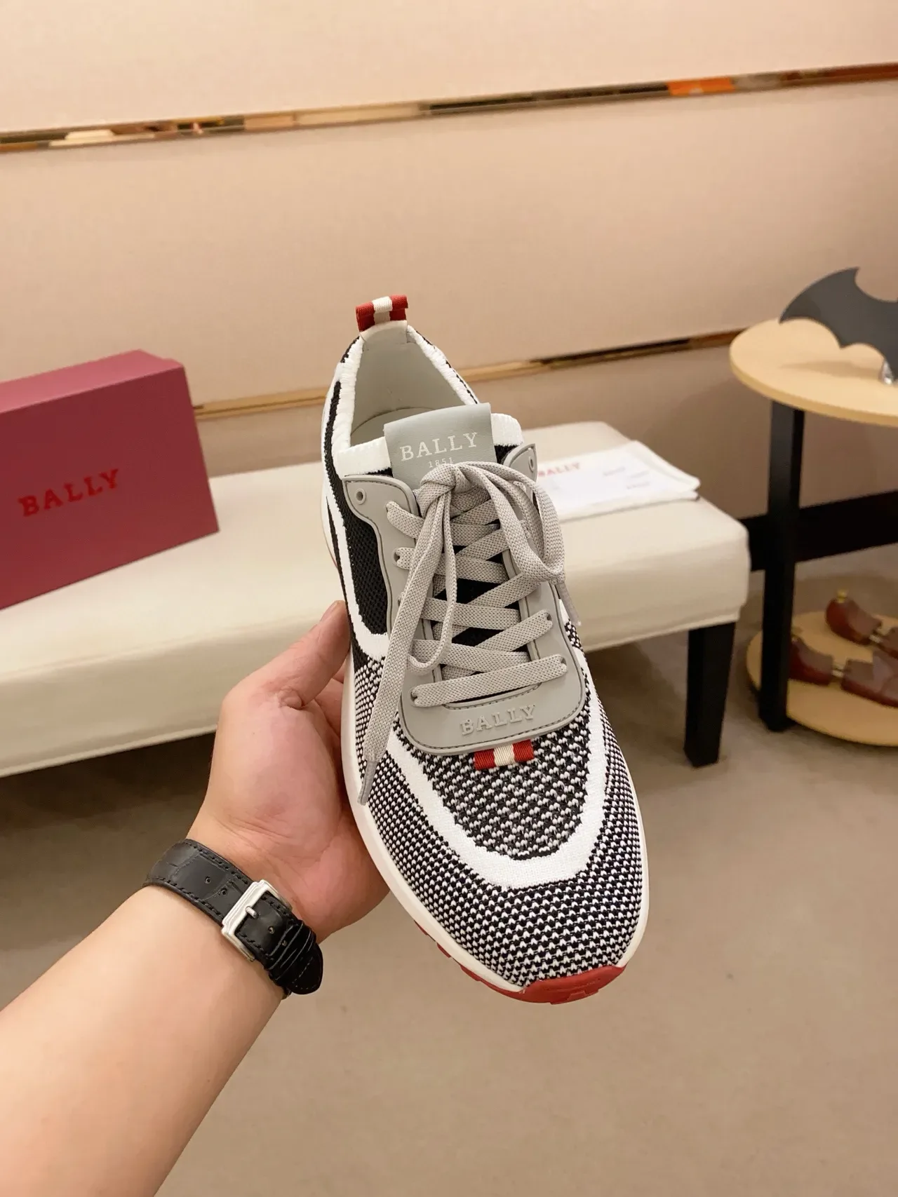 Knit Houndstooth Panelled Lifestyle Sneaker 5