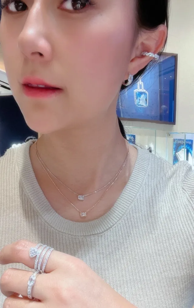 Layered Gold-Tone Rectangular Bezel Pendant Necklaces 3