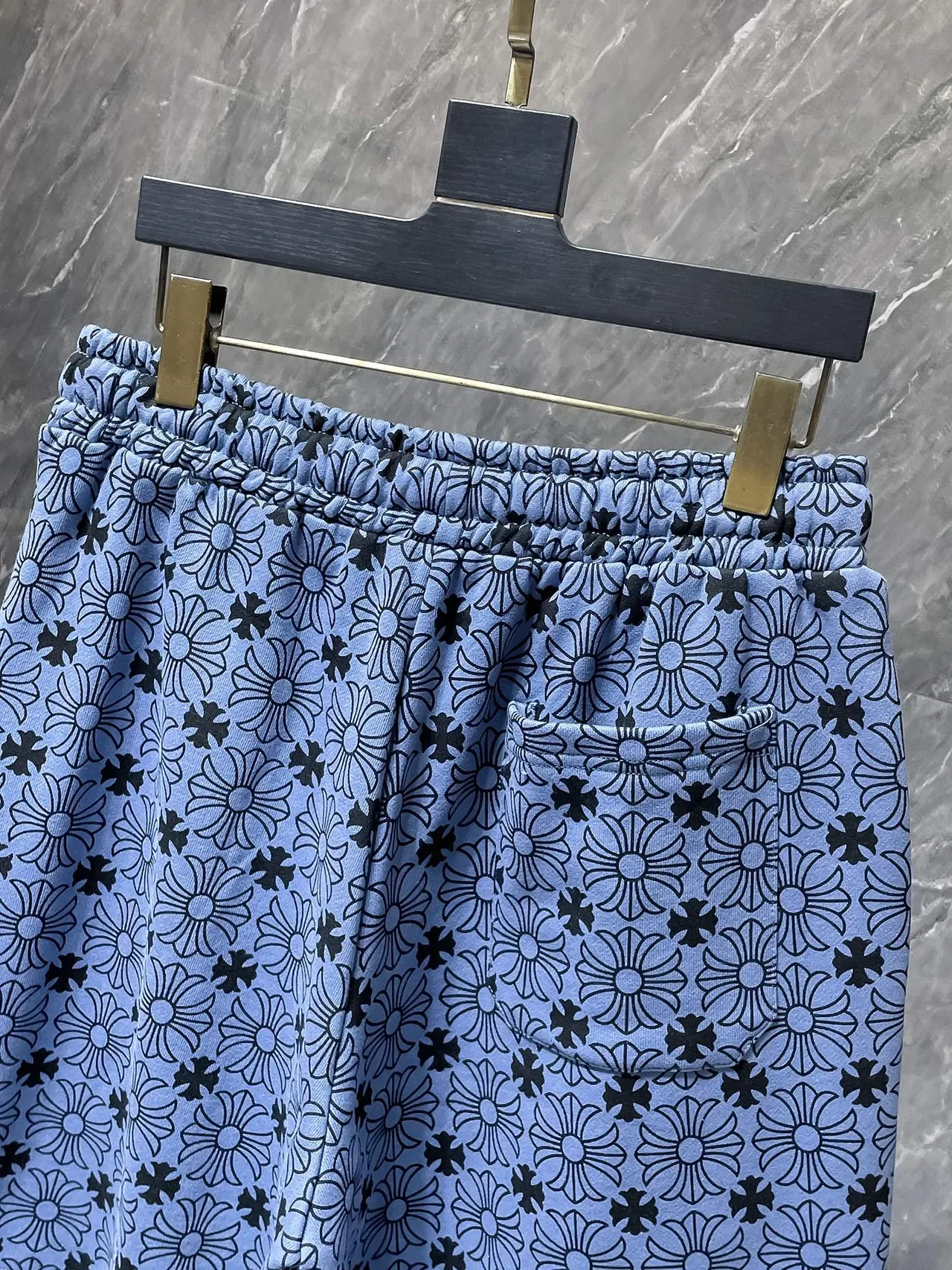 Light Blue Floral-Print Elastic-Waist Relaxed Shorts 6