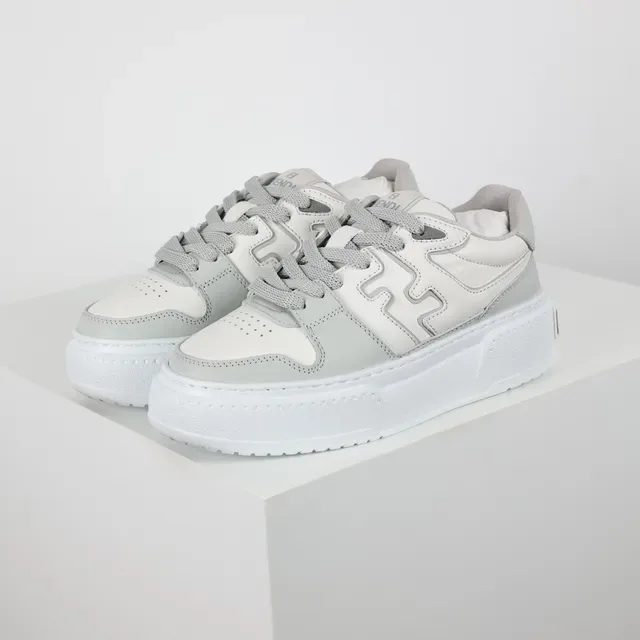 Light Gray and White Platform Lifestyle Sneakers 2
