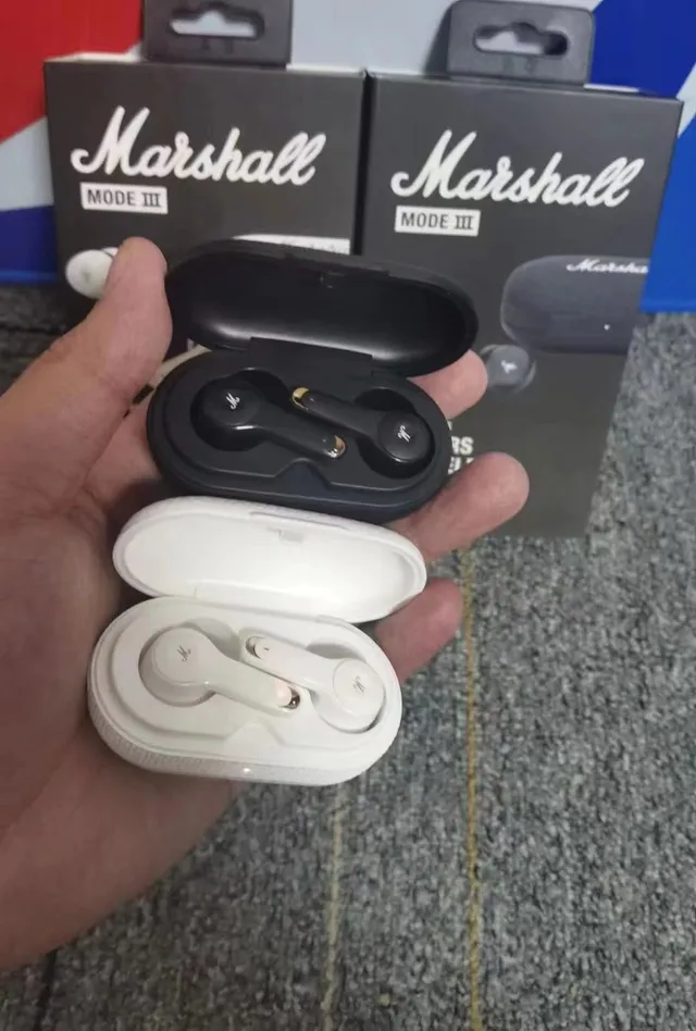 Marshall Mode III White Black Stem-Style Textured Case TWS Earbuds 3