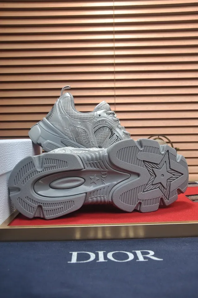 Monochrome Silver Gray Chunky Sole Lifestyle Sneaker 3