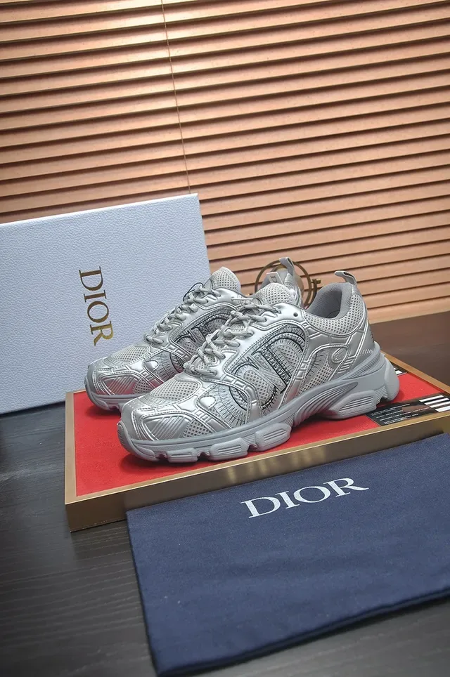 Monochrome Silver Gray Chunky Sole Lifestyle Sneaker 4