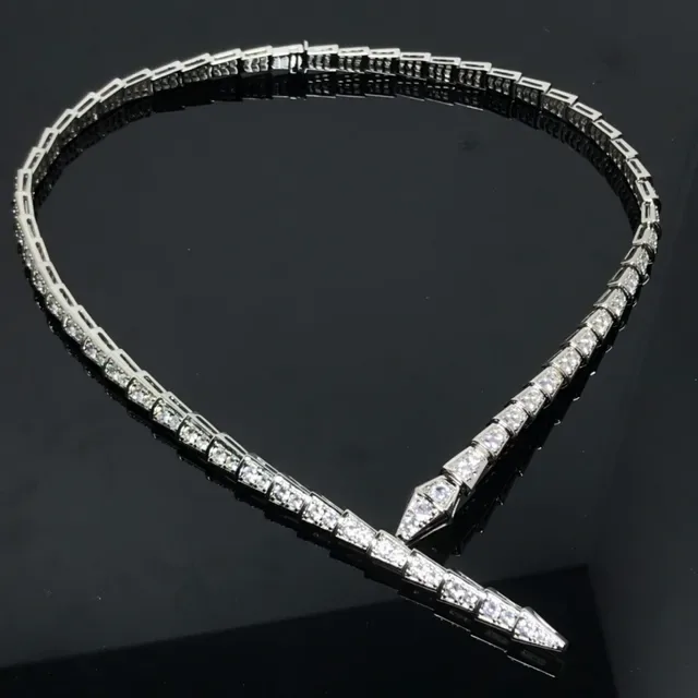 Multi-Tone Pavé-Set Articulated Chain Necklaces 3