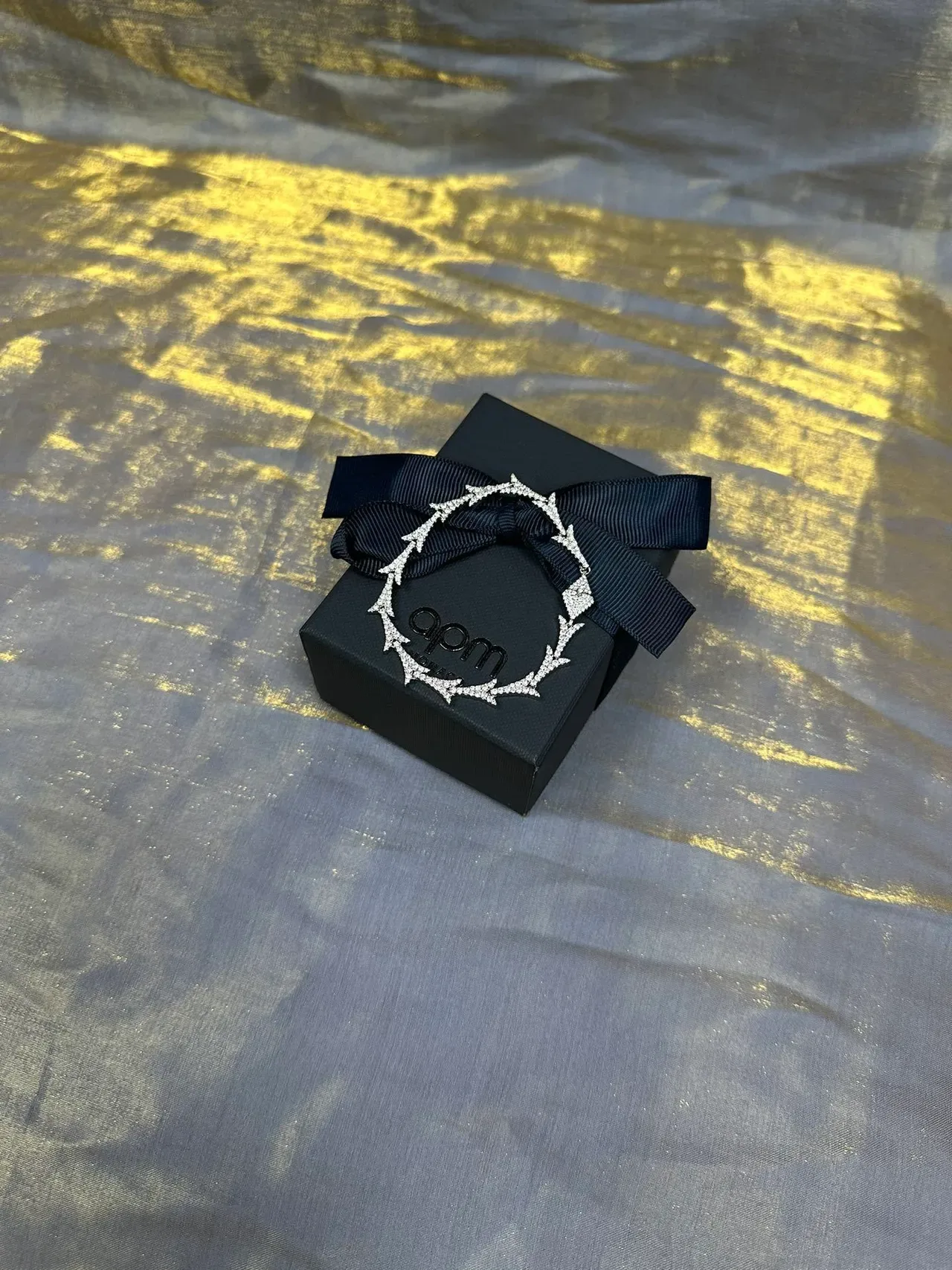 Navy Silver Pavé-Set Arrow Motif Bracelet 8