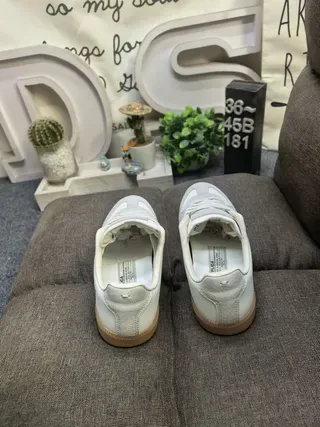 Off-White and Light Gray Lifestyle Sneakers 8