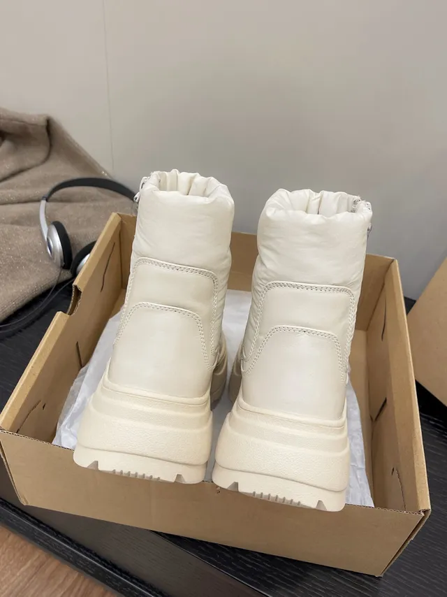 Off-White Botas de tornozelo chunky com plataforma e gola puffer 6