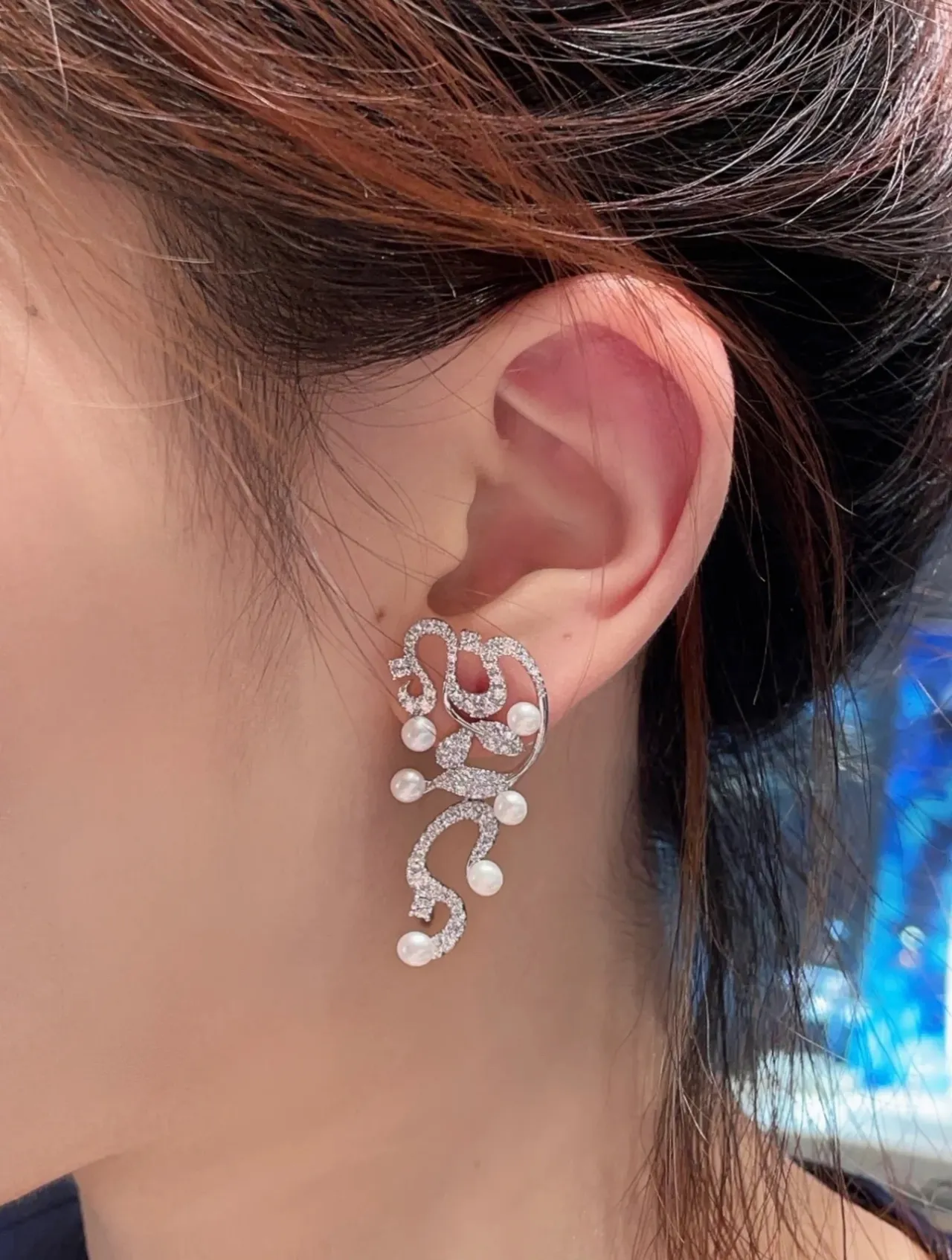 Ornate Vine Motif Pearl and Crystal Dangling Earrings 2