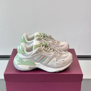 Tênis lifestyle chunky de verde pastel e creme