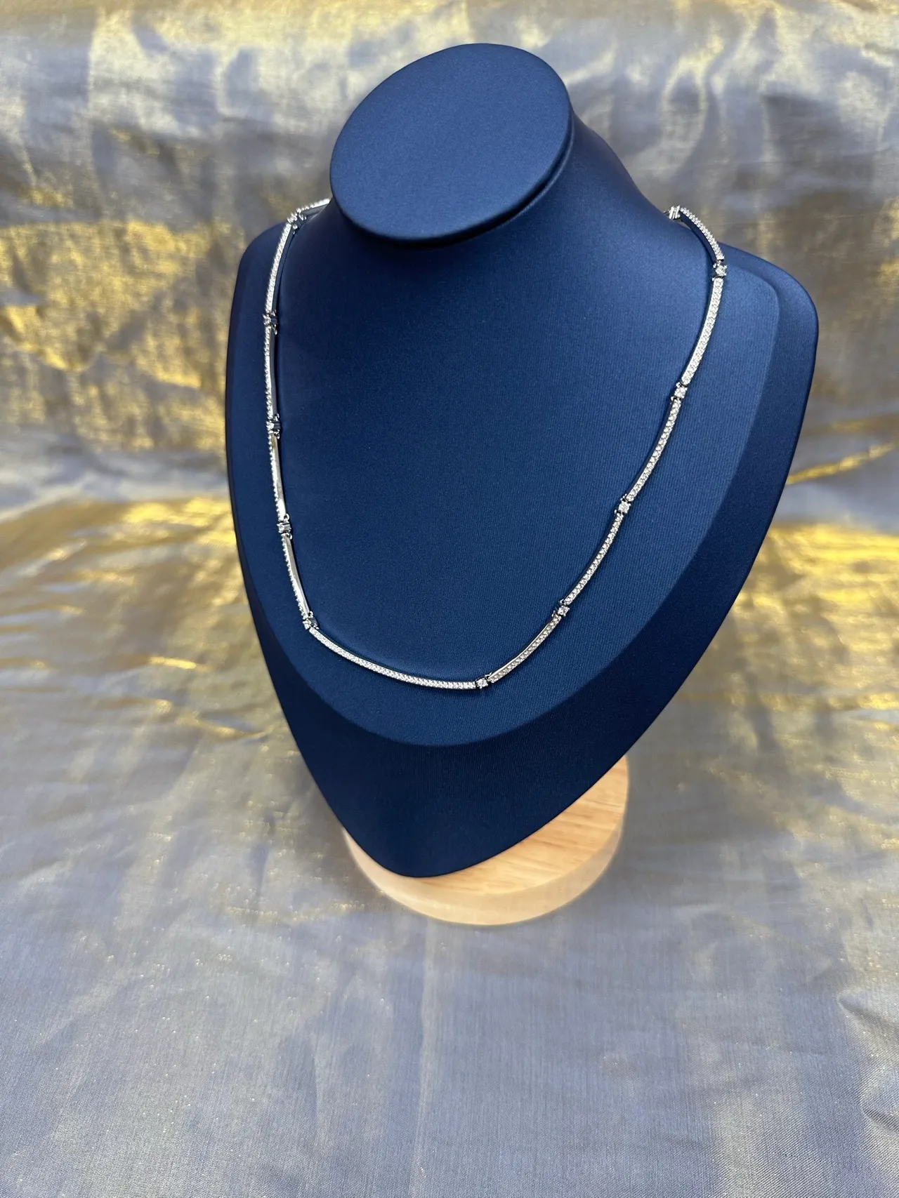 Pavé-Set Linear Chain Necklace 9