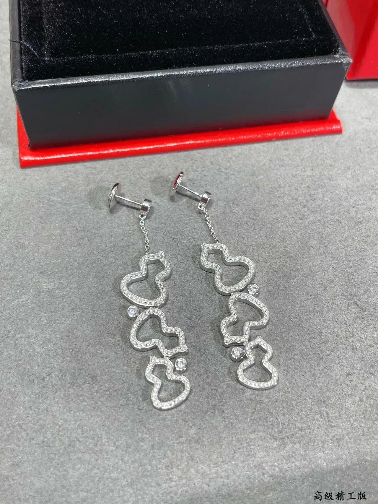 Pavé-Set Openwork Heart Motif Dangling Drop Earrings 5