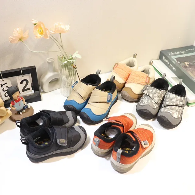 Peach and Cream Fleece-Trimmed Slip-On Casual Shoes 2