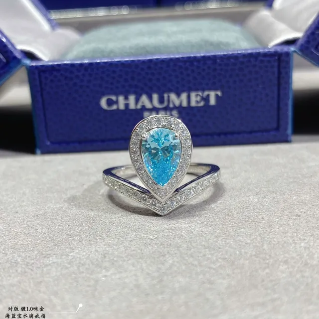 Pear-Shaped Aquamarine Halo Pavé Diamond Ring 3