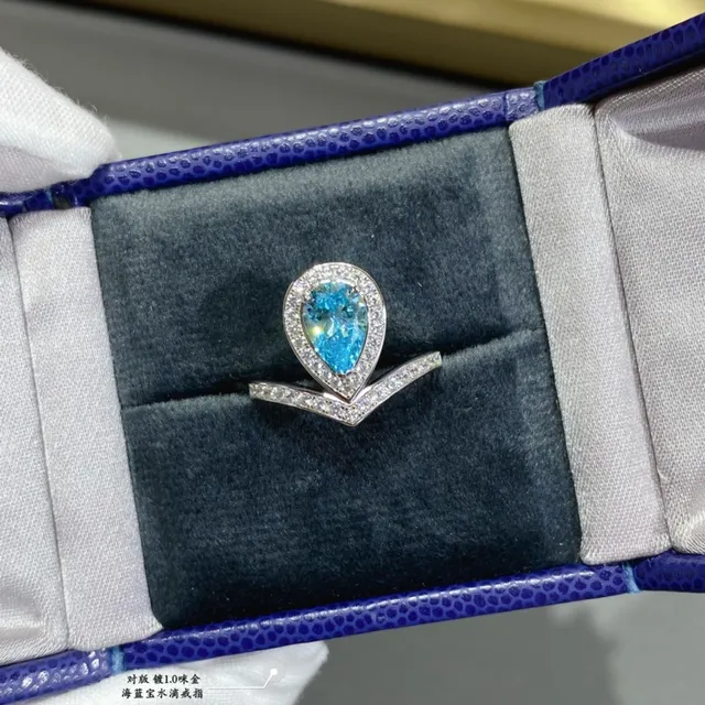 Pear-Shaped Aquamarine Halo Pavé Diamond Ring 6