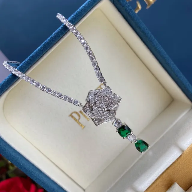 Piaget Silver Green Floral Pavé Pendant Gemstone Drop Necklace 5