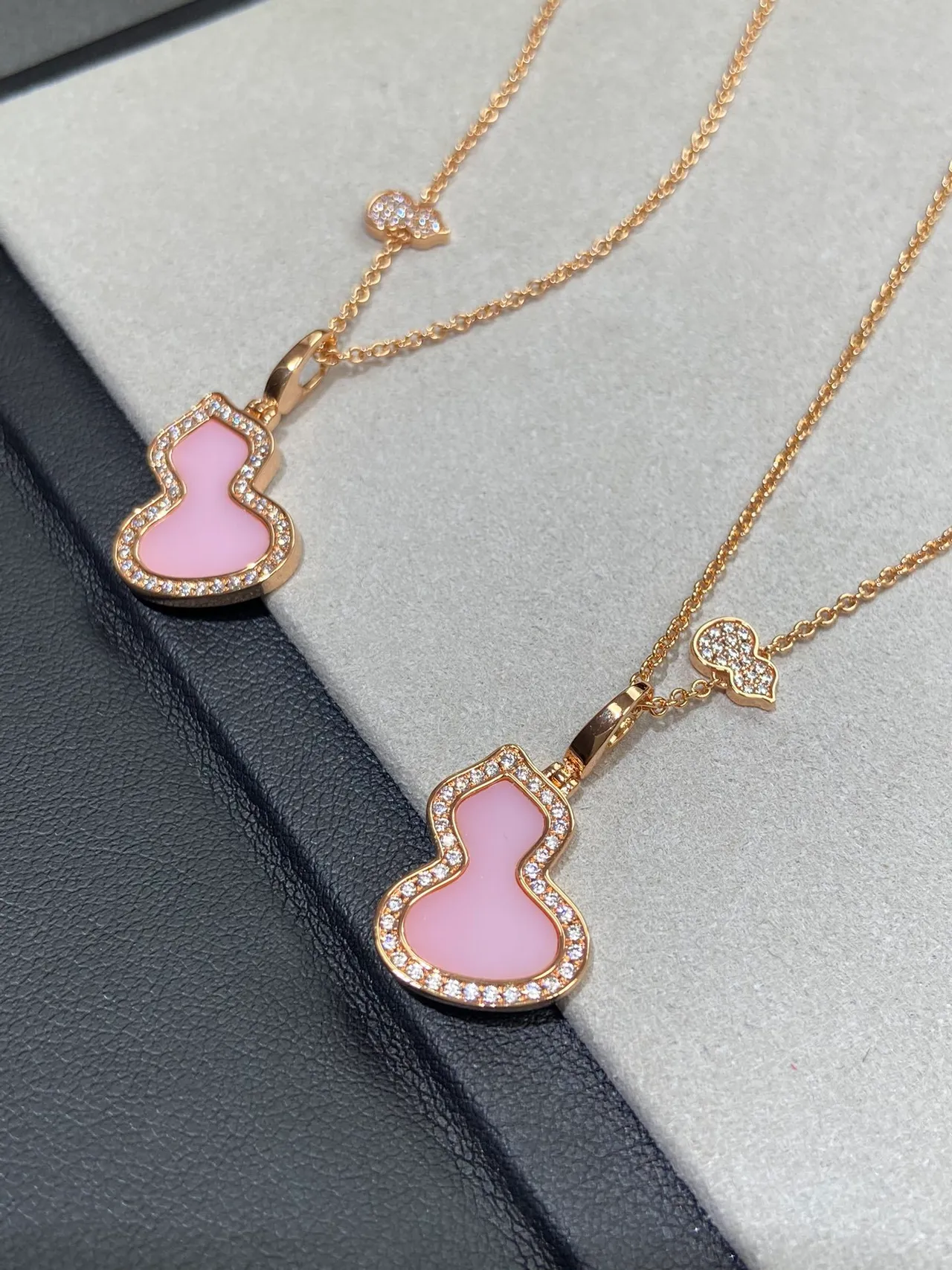 Pink Gourd-Shaped Pavé Crystal Pendant Necklace 5