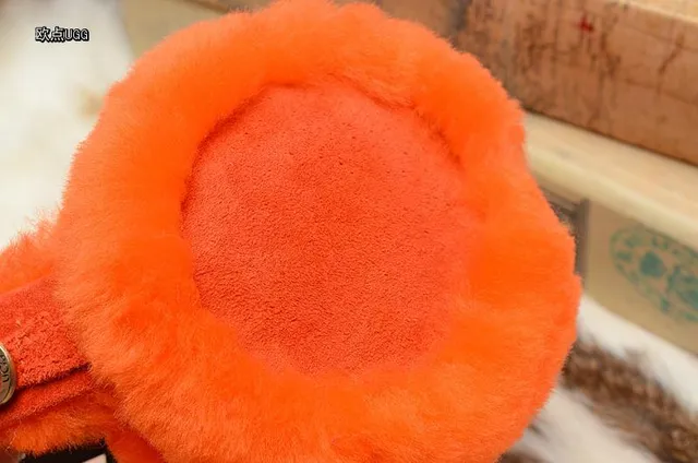 Bonnet rose vert de peluche avec extérieur en fourrure synthétique, copes d'oreille rembourrées 11
