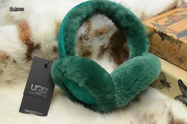 Bonnet rose vert de peluche avec extérieur en fourrure synthétique, copes d'oreille rembourrées 20