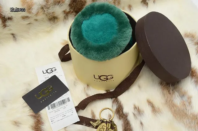 Bonnet rose vert de peluche avec extérieur en fourrure synthétique, copes d'oreille rembourrées 22